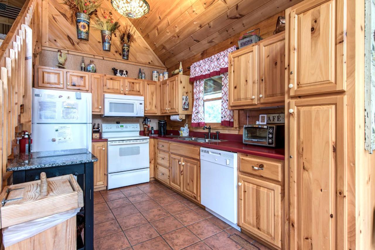 Lazy Cub Lodge Pigeon Forge Εξωτερικό φωτογραφία