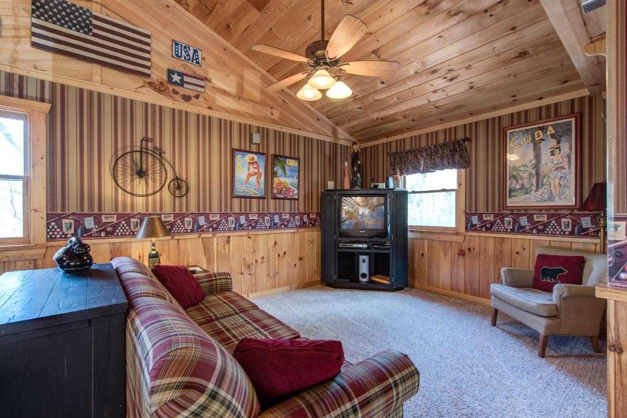 Lazy Cub Lodge Pigeon Forge Εξωτερικό φωτογραφία