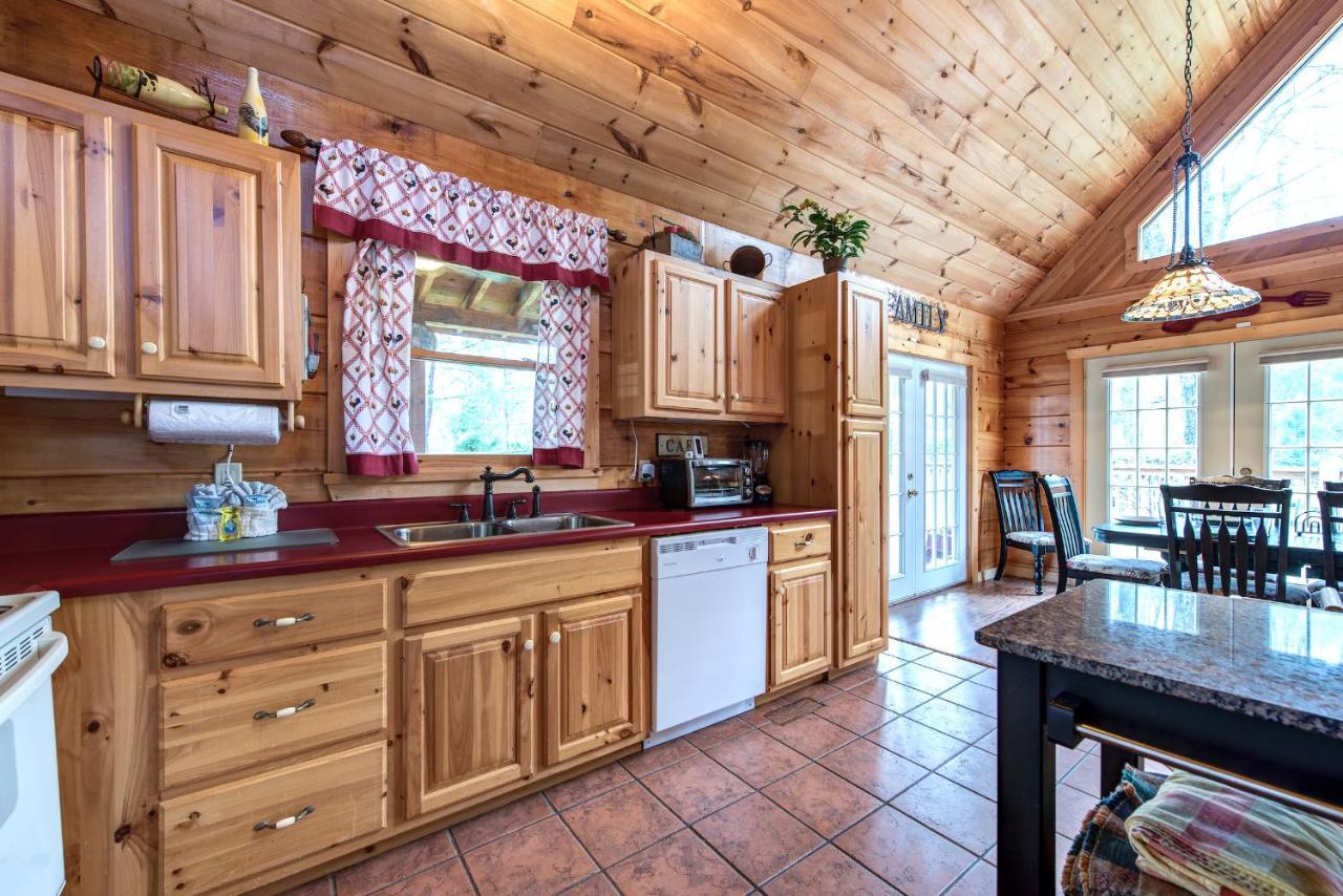Lazy Cub Lodge Pigeon Forge Εξωτερικό φωτογραφία