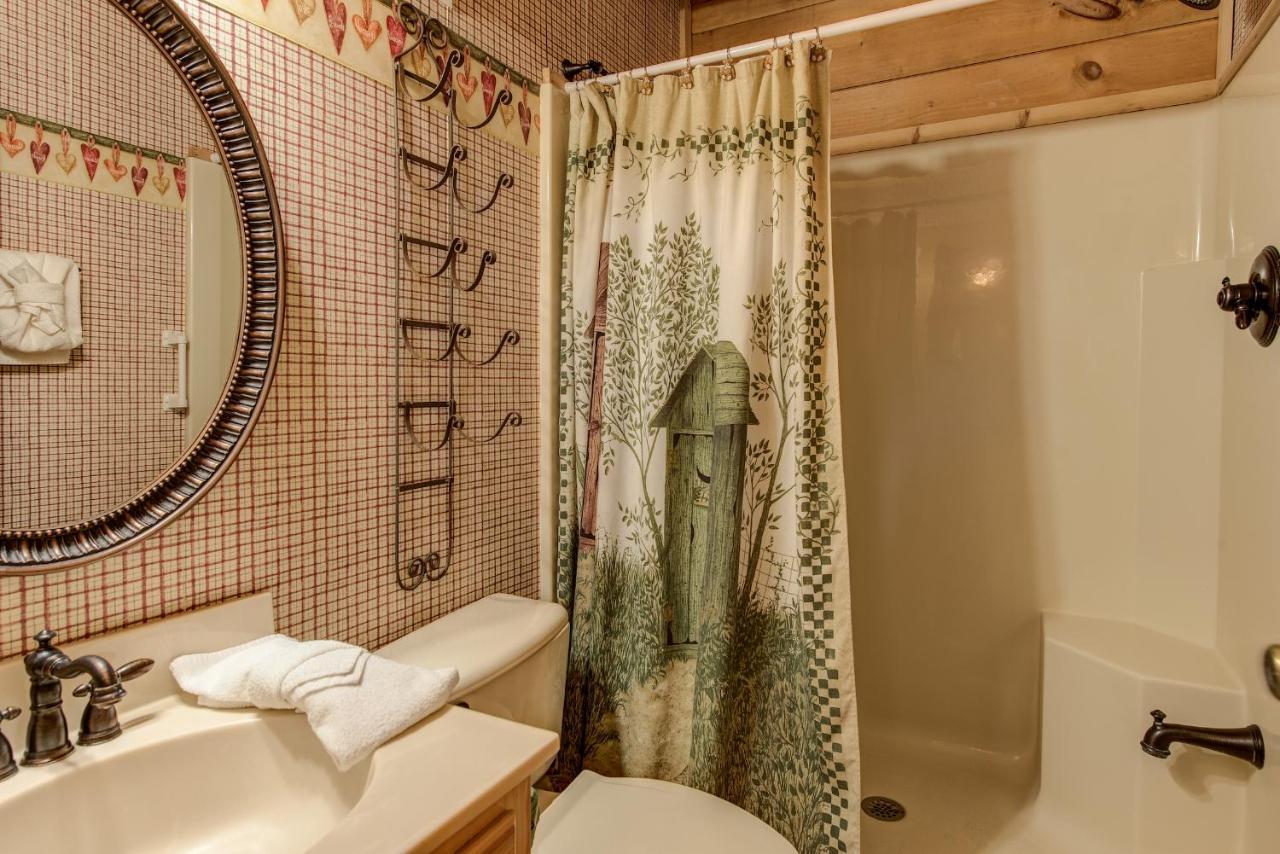 Lazy Cub Lodge Pigeon Forge Εξωτερικό φωτογραφία