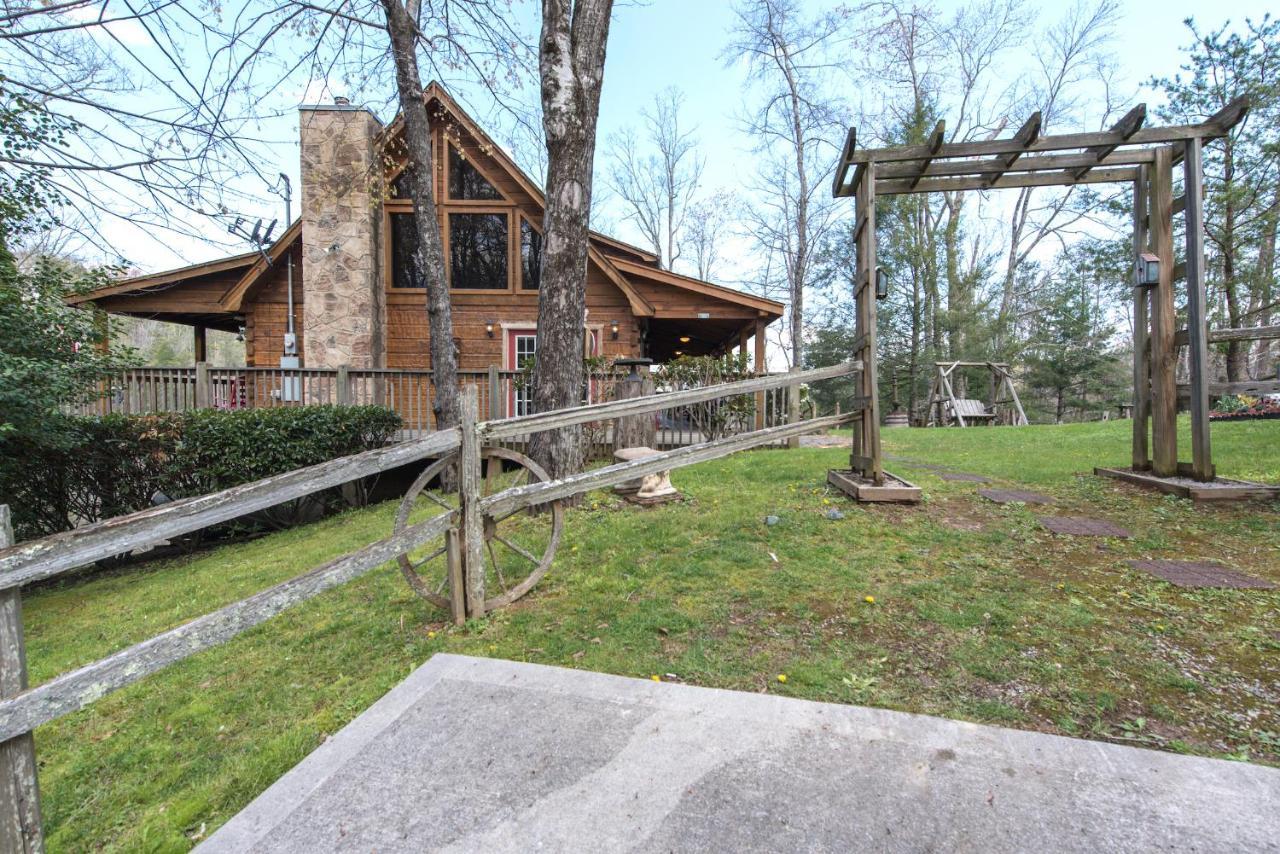 Lazy Cub Lodge Pigeon Forge Εξωτερικό φωτογραφία